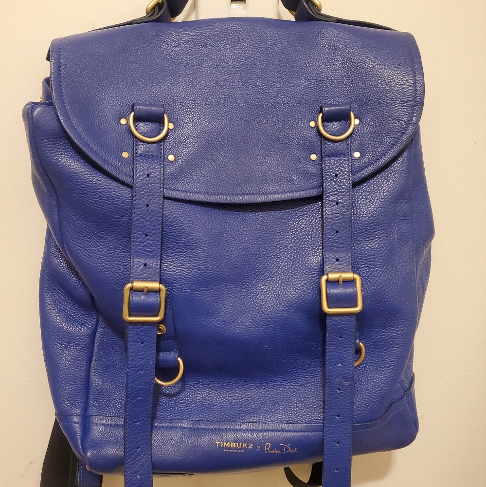 Phoebe Dahl x Timbuk2 blue bag